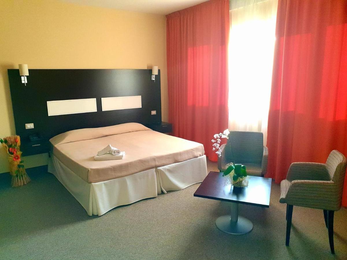 Santa Loja Hotel Residence 티토 외부 사진